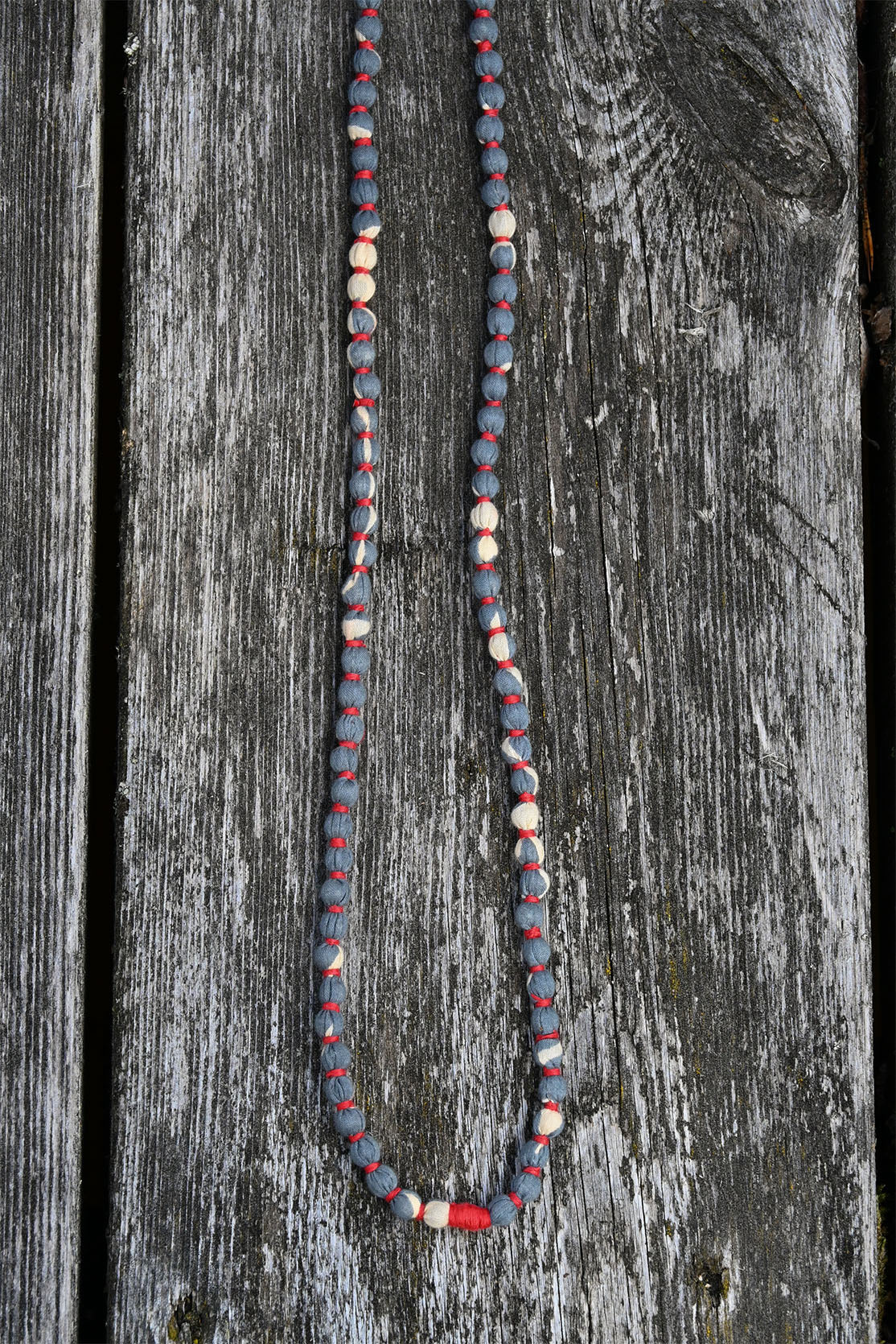 Kovlum halsband Grå